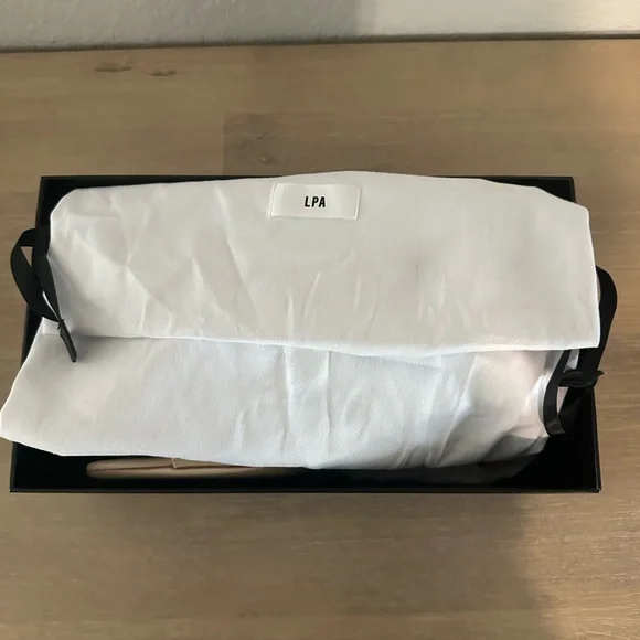 LPA /REVOLVE Elba Sandal in Light Brown
8.5 - Picture 12 of 12